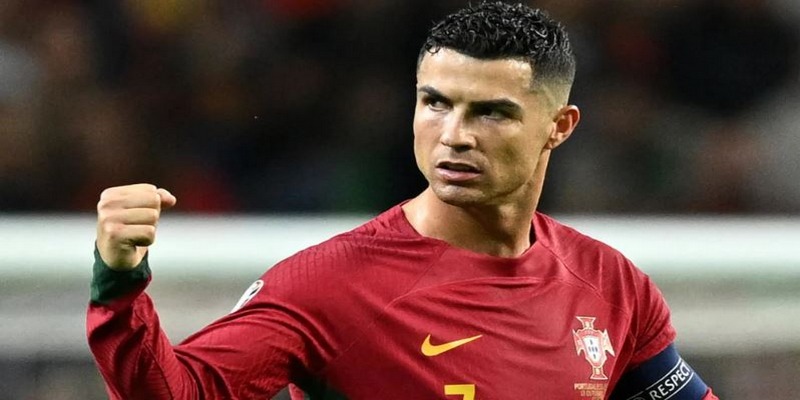 Gương mặt của Ronaldo mang vẻ nam tính đầy sức hút